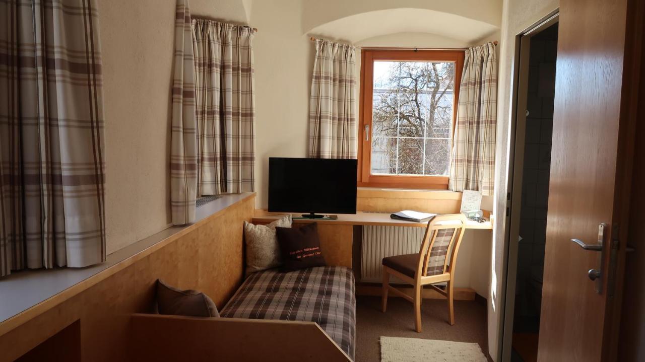 Hotel Garni Loewen Silz Exterior photo